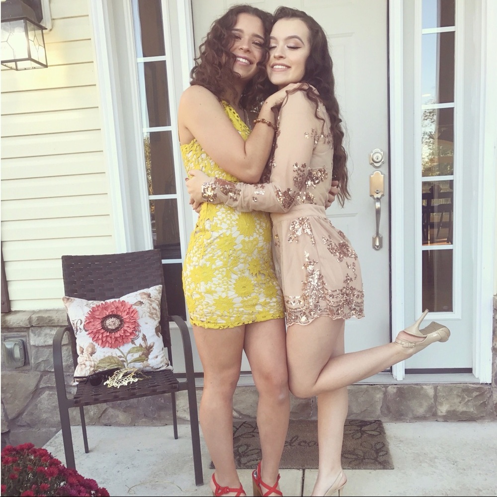 Fashion Nova “Glitter in the Air” Romper.